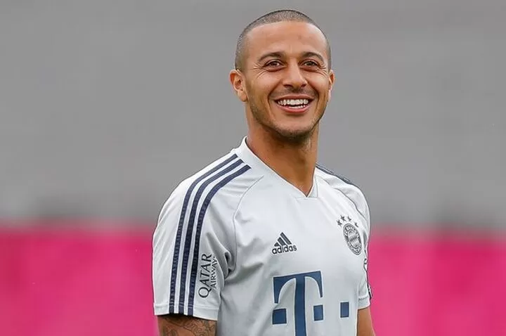 Liverpool reach agreement with Thiago, see how much they’ll pay Bayern