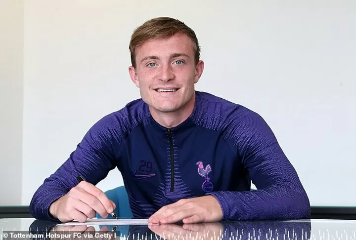 Tottenham secure Oliver Skipp future with new deal until 2024