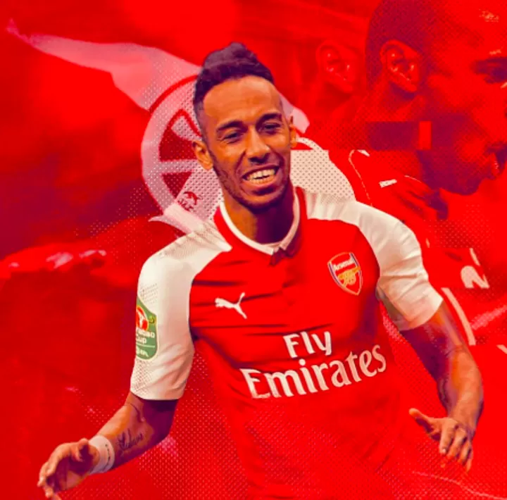 Aubameyang signs a new 3-year deal with Arsenal