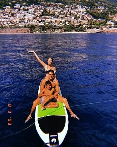 C.Ronaldo & His Family
