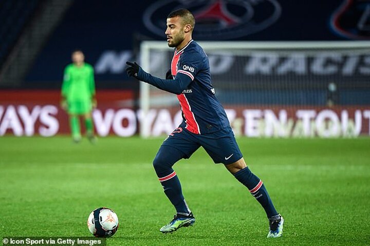 PSG star Rafinha reports, people at the club are still 'bothered' by their 6-1 defeat 1 Rafinha