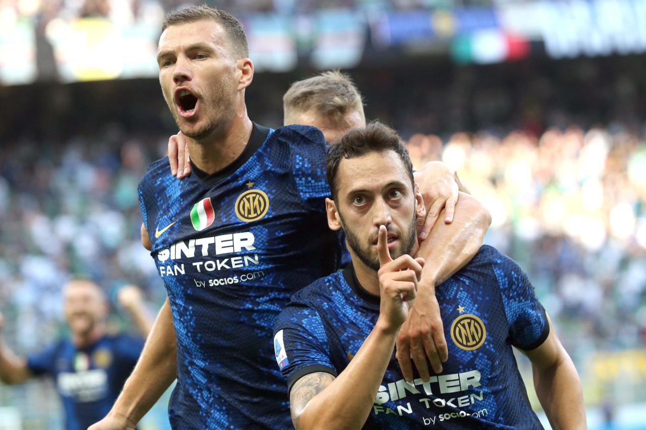 Dzeko faz dois, Inter arrasa o Bologna e mostra força após saída de Lukaku  - Superesportes