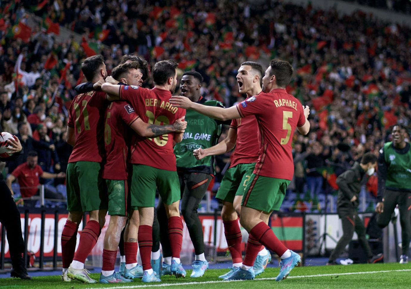 Wales 2-1 Austria: Gareth Bale magic sends Wales closer to 2022