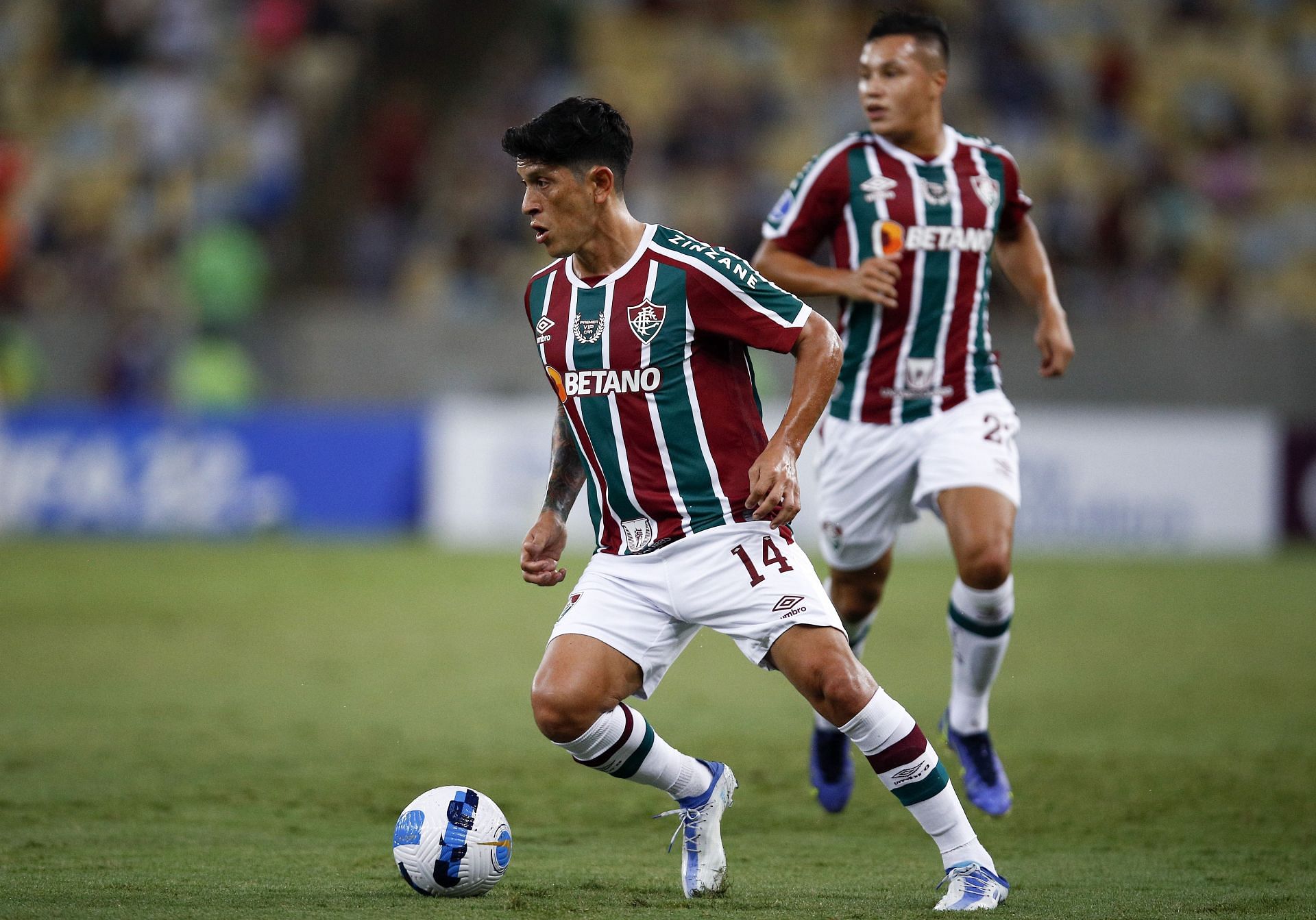 Atletico Mineiro beats leader Fluminense in added time