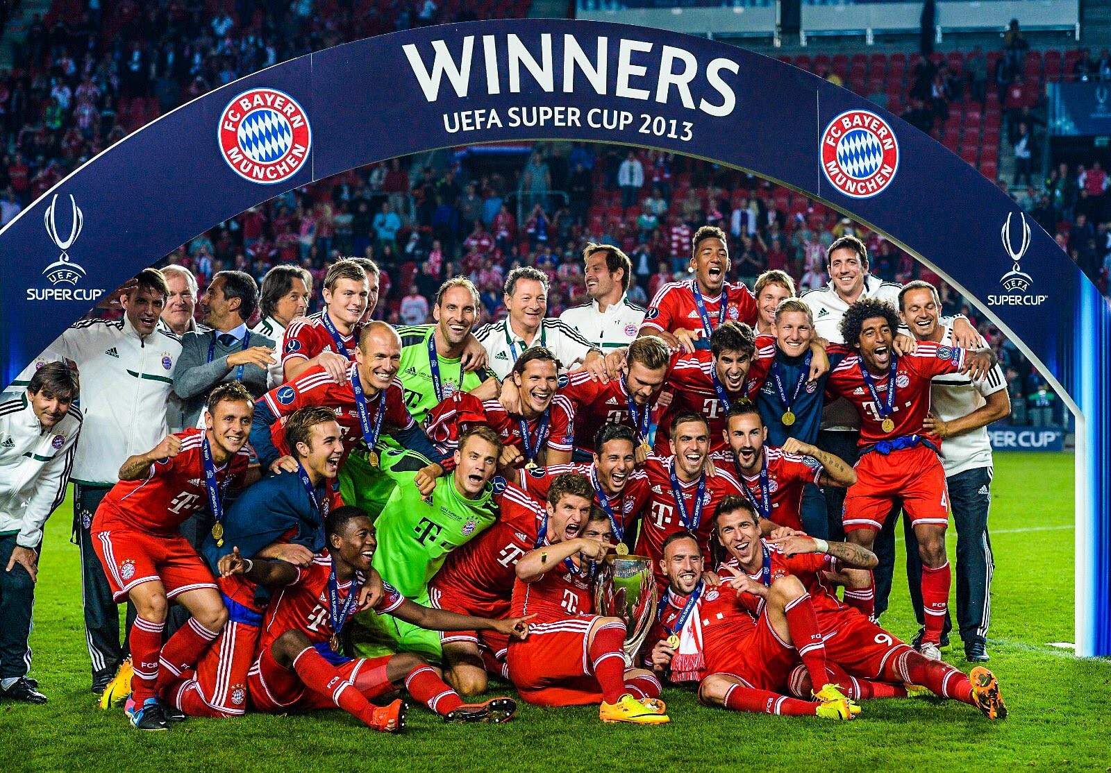 Neuer The Hero As Bayern Down Blues To Won Their First Uefa Supercup Otd In 2013 All Football App