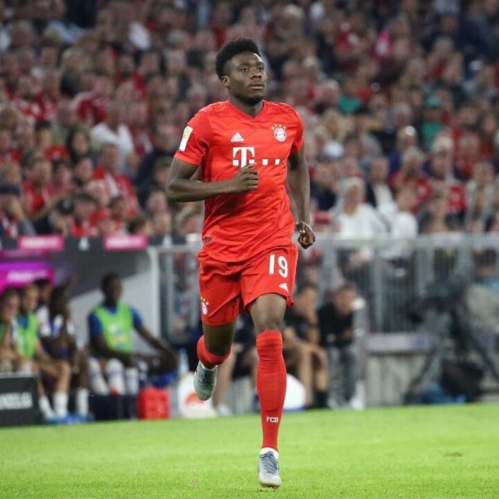 Alphonso Davies Girlfriend Alphonso Davies Funniest Tik Tok Compilation Jordyn Huitema Rich Forever Youtube In 2020 Tik Tok Footballers Wives Tok