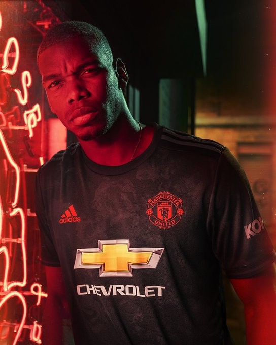 black and orange manchester united kit