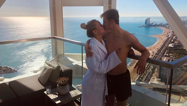 De Jong And His Girlfriend Mikky Enjoy Barcelona During The Days Off All Football