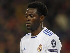Adebayor: “En el Real Madrid pase los mejores meses de mi carrera”