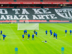La Policía Municipal pide evitar aglomeraciones para ver el Athletic-Atlético