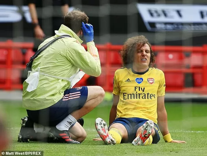 Arsenal Waiting To See If Luiz Will Be Fit For Norwich Clash After Knee Injury All Football
