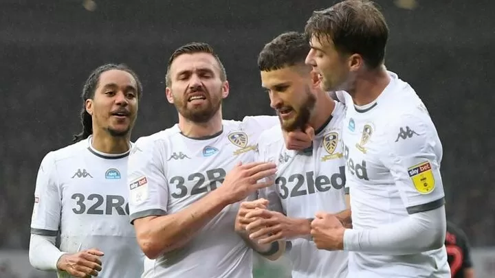 Leeds To Lift Championship Trophy Live On Sky Sports All Football