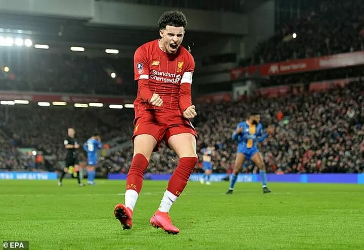 Liverpool Starlet Curtis Jones Handed Steven Gerrard S Old No 17 For Next Season All Football
