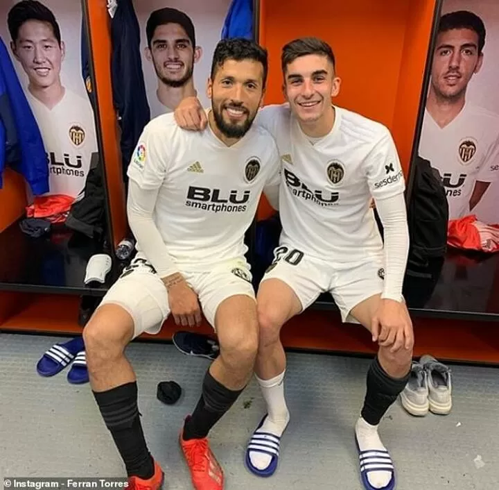 Ferran Torres Passnotes Who Is The Valencia Winger Being Pursued By Man City All Football