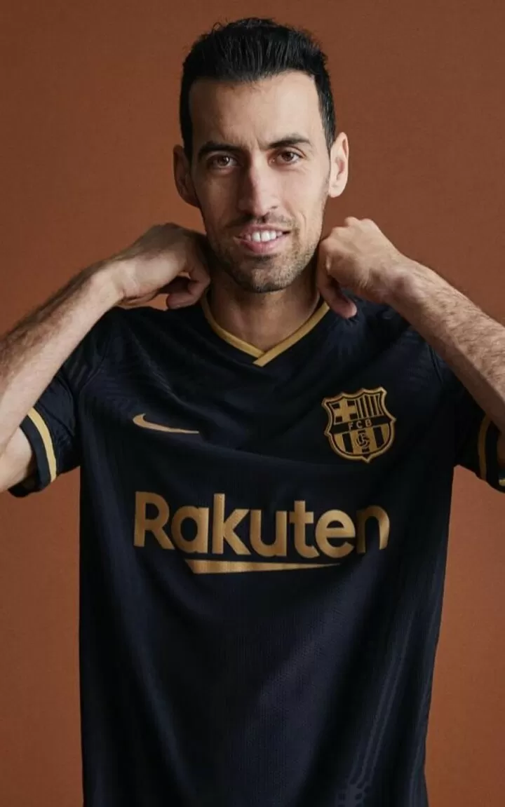 Barcelona new hotsell black kit