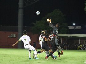 Mancini admite peso de eliminação, mas avisa: “Não adianta ficar chorando”