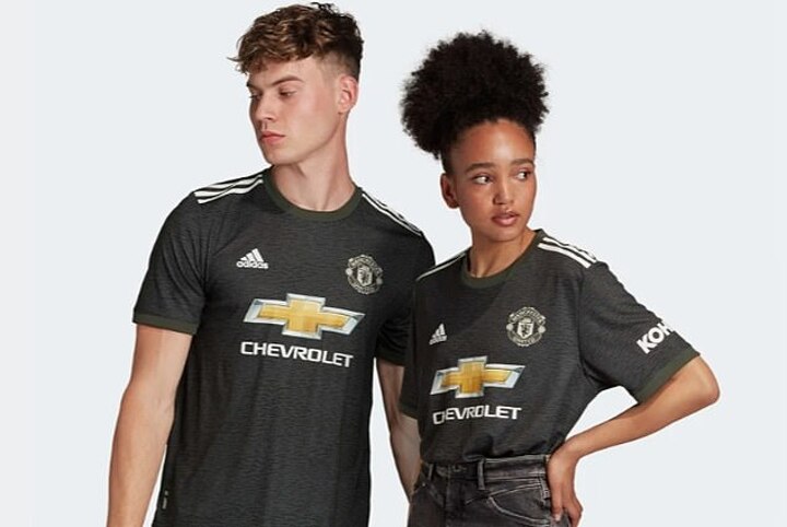 This one is for the fans Manchester United unveil black away kit