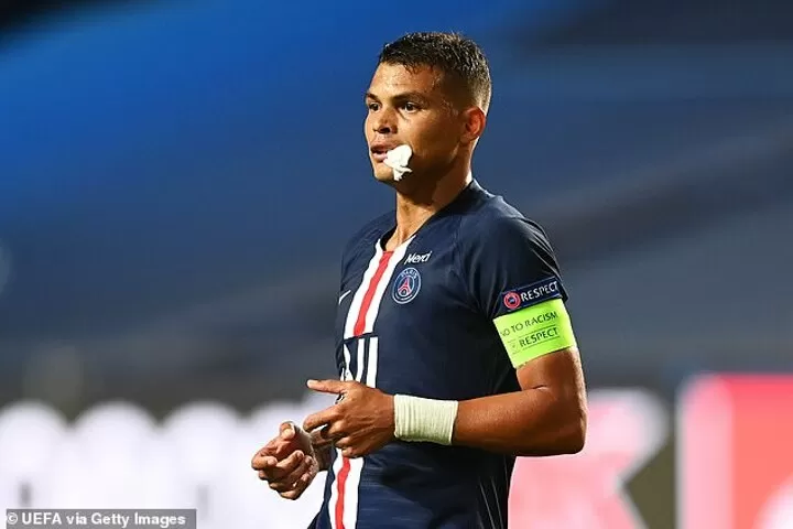 Chelsea in advanced talks to sign PSG captain Thiago Silva on a