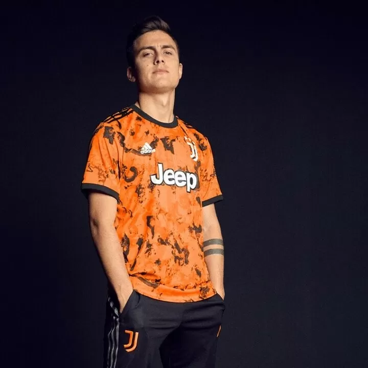 Third kit online juventus 2020