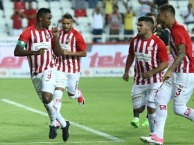 Samuel Eto’o's brace fires Antalyaspor to victory over Karabukspor