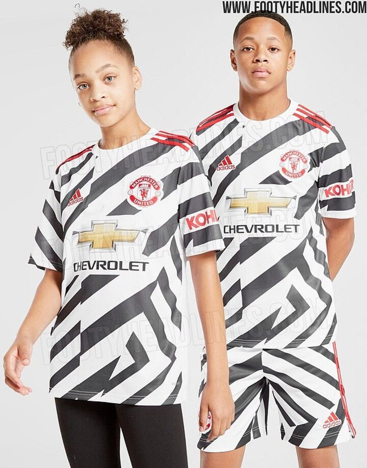 Man u shop new zebra kit