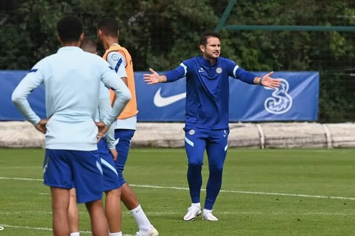Chelsea Boss Lampard Told He Has Made Glaring Transfer Error By Owen Hargreaves All Football