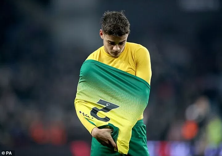 Norwich Reject Two Barca Bids For Right Back Aarons As Bayern Weigh Up Move All Football