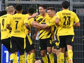 Reyna y Haaland presentan la candidatura del Borussia Dortmund