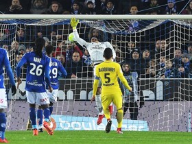 Strasbourg 2-1 PSG: Bahoken ends unbeaten run for Emery's men