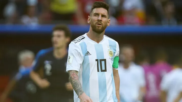 Argentina resting No.10 in Messi's absence bemuses Man Utd keeper Romero