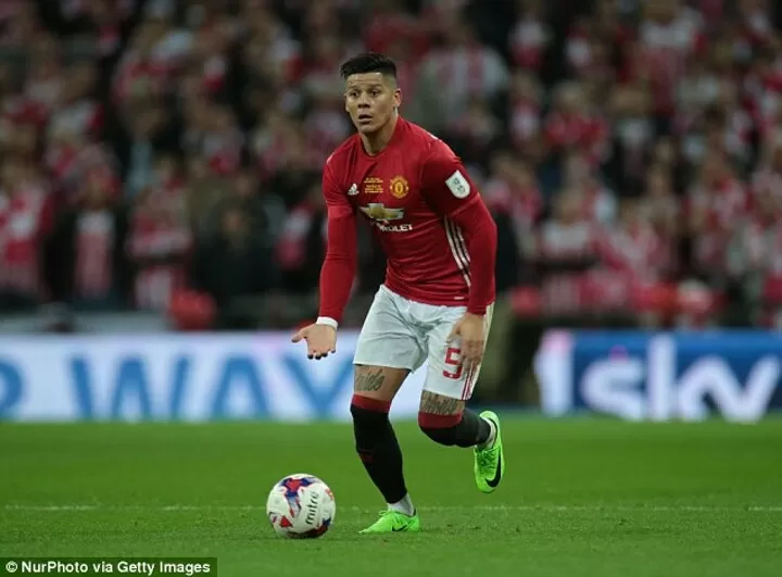 Manchester united jersey no 5 2025