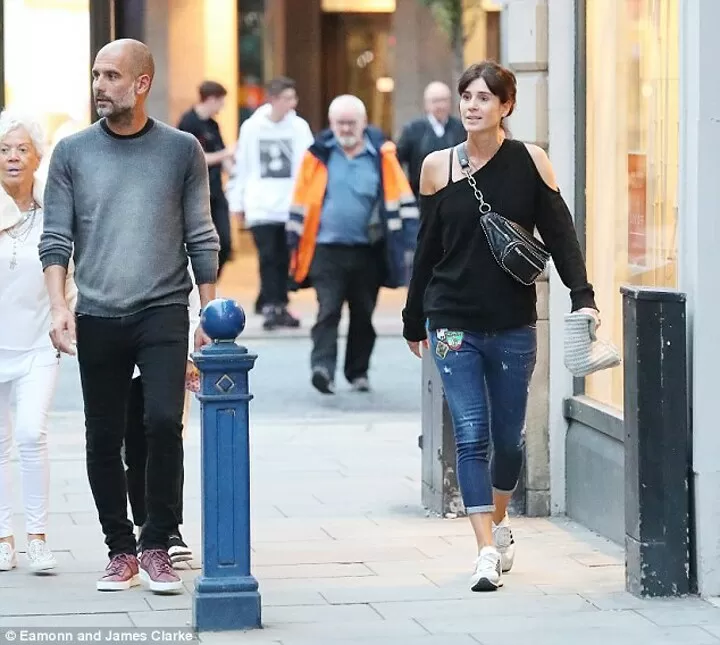 Pep Guardiola Dines Out With Wife Cristina Serra At His Restaurant Tast All Football