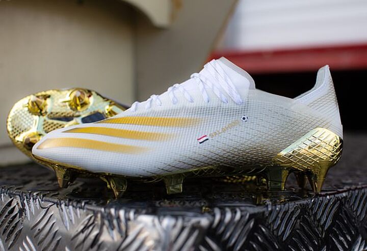 Football boots mo salah clearance