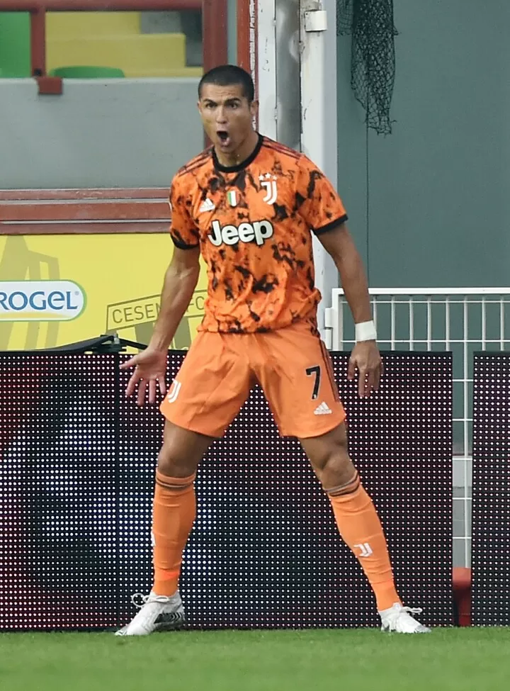 Ronaldo orange clearance