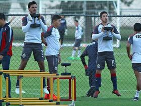 Oswaldo Alanís vuelve a Chivas, pero no renueva