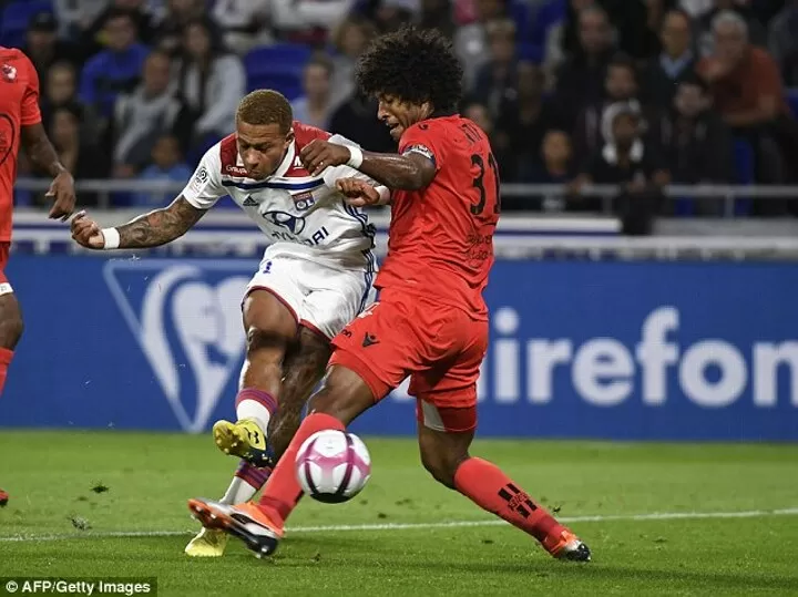 Former Man United Winger Memphis Depay Has House Burgled During Lyon Game All Football