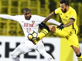 Le Tianjin Quanjian menace Anthony Modeste