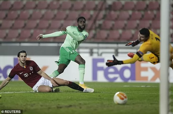 Sparta Prague 4-1 Celtic: Bhoys crash out of Europa League to pile the  pressure on Lennon| All Football