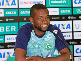 Gilberto celebra volta de Giovanni e diz que Goiás assimilou derrota antes do clássico