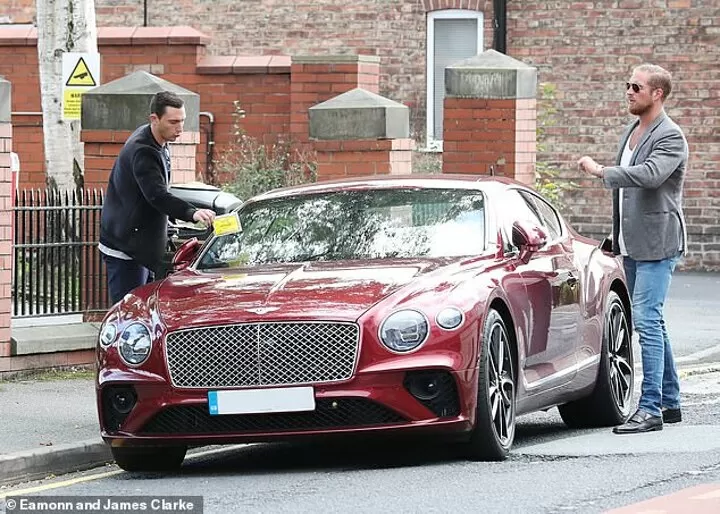 Man Utd Outcast Darmian Picks Up 60 Parking Ticket On New 140 000 Red Bentley All Football