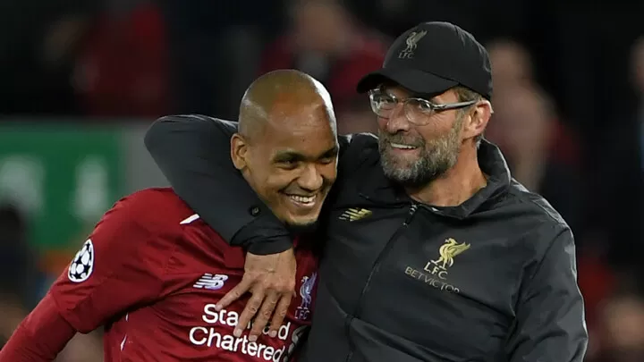 Liverpool axa sponsorship top