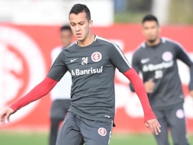 Inter vive clima de férias e jogo com Paraná vira 'seletiva' para 2019