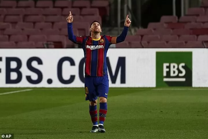 Messi ace online