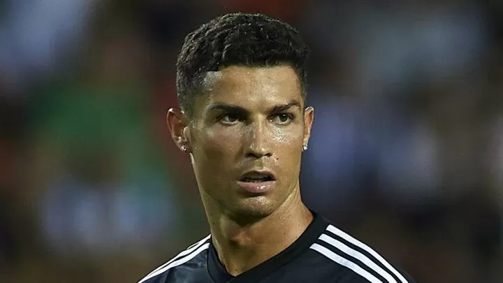 Kick Off Messi Has Shaved His Beard Football World Defends Ronaldo After Red Card All Football