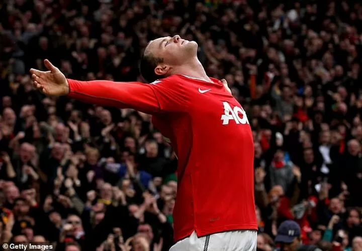 wayne rooney bicycle kick drawing