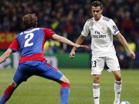 Reguilón: cuatro años sin jugar en 'La Fábrica' porque no crecía