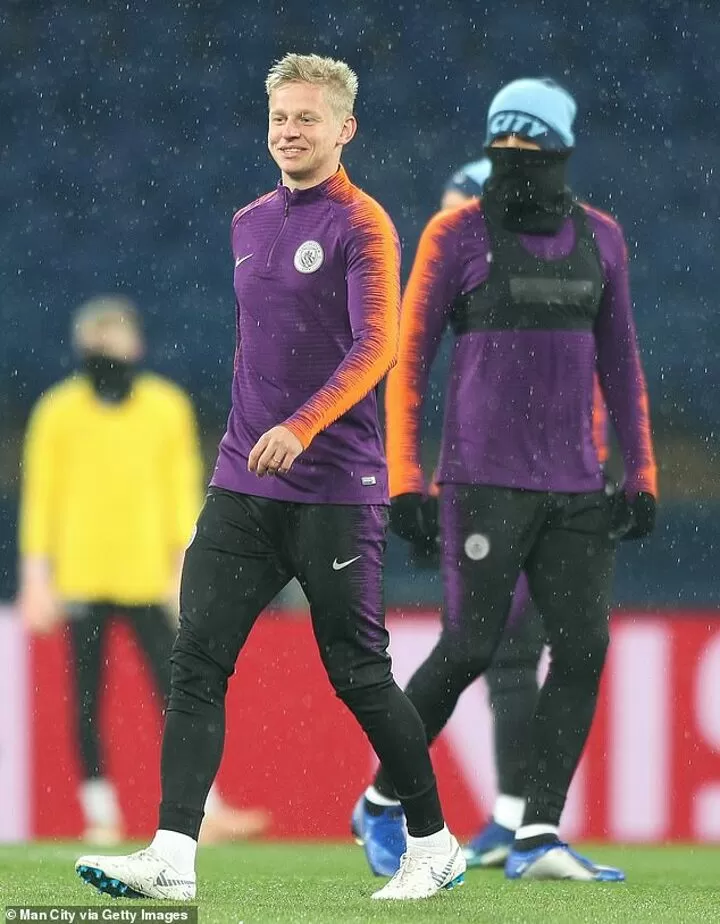 Zinchenko Buys 27 Tickets For Shakhtar Donetsk Game But He Is Not In Squad All Football