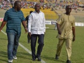 Ashanti Regional Minister buys 100 tickets for Kotoko supporters ahead of Sharks clash