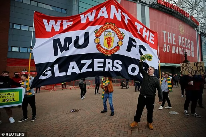 Manchester United fans BLOCKED from buying one shirt number