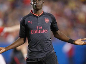 2001-Born Nigerian Winger Trains With Arsenal First Team Pre-Vorskla
